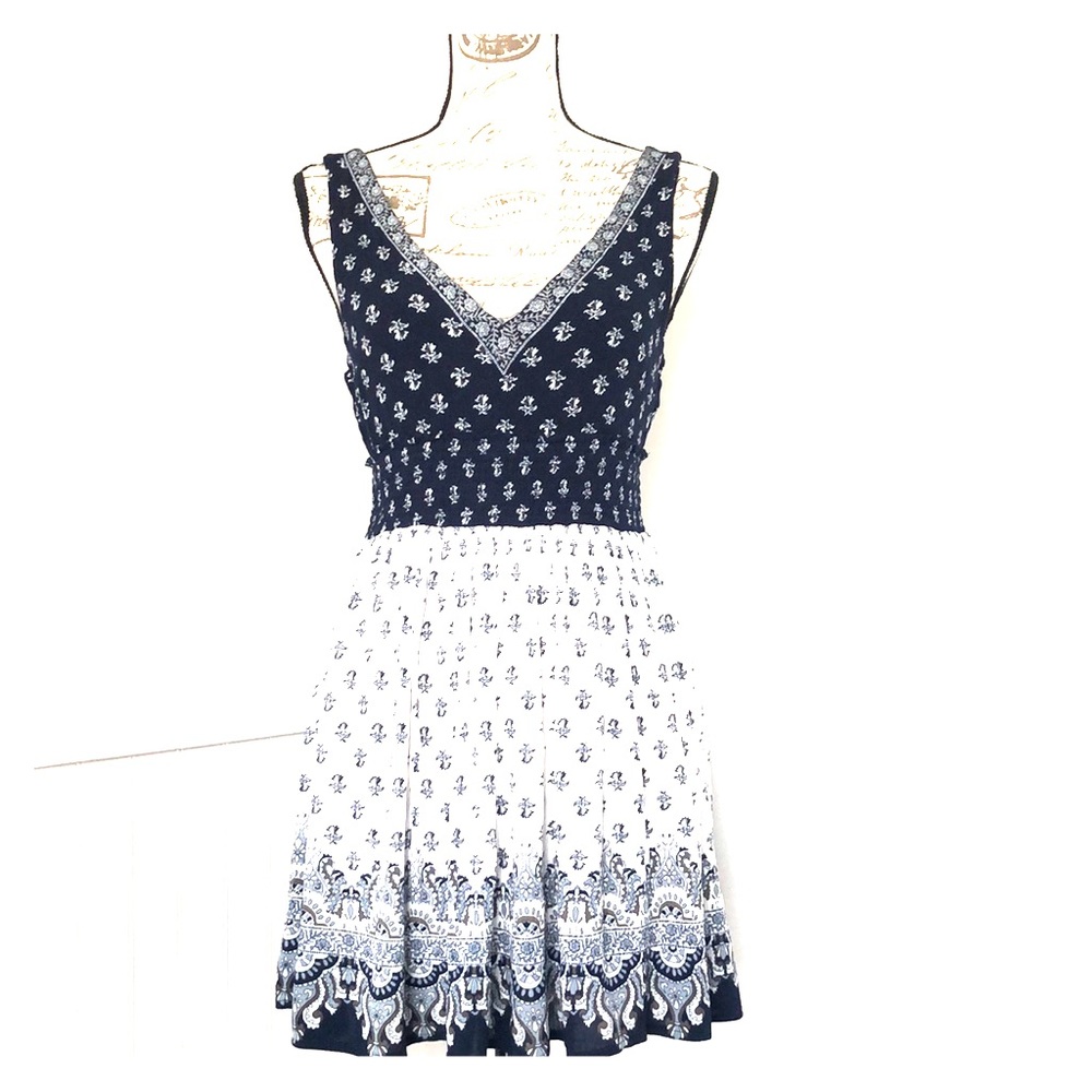 Aeropostale V Neck Mini Dress